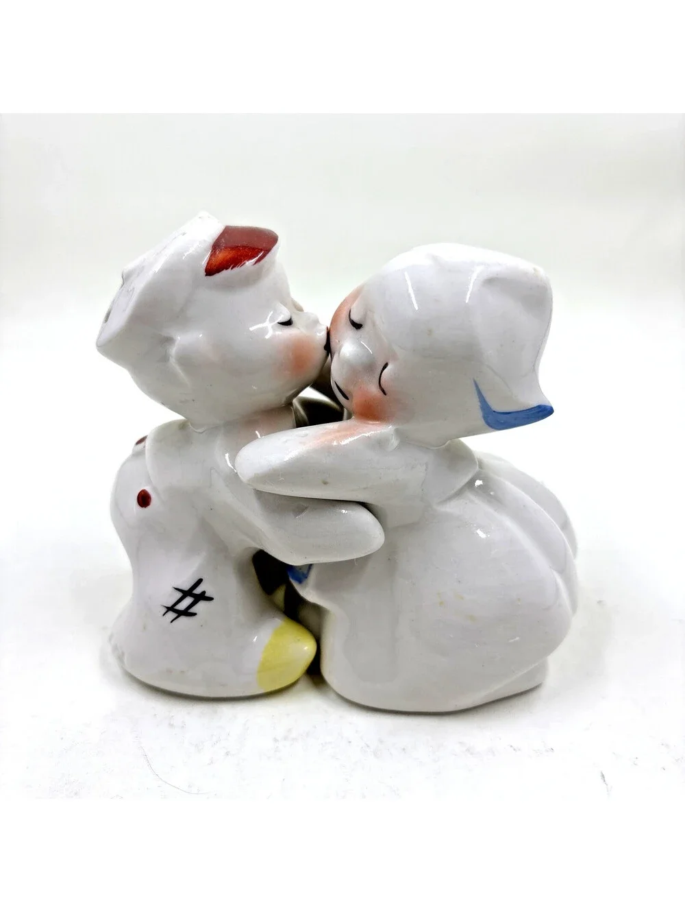 Vintage Van Tellingen Hand-Painted Hugging Dutch Boy and Girl Salt Pepper Shaker